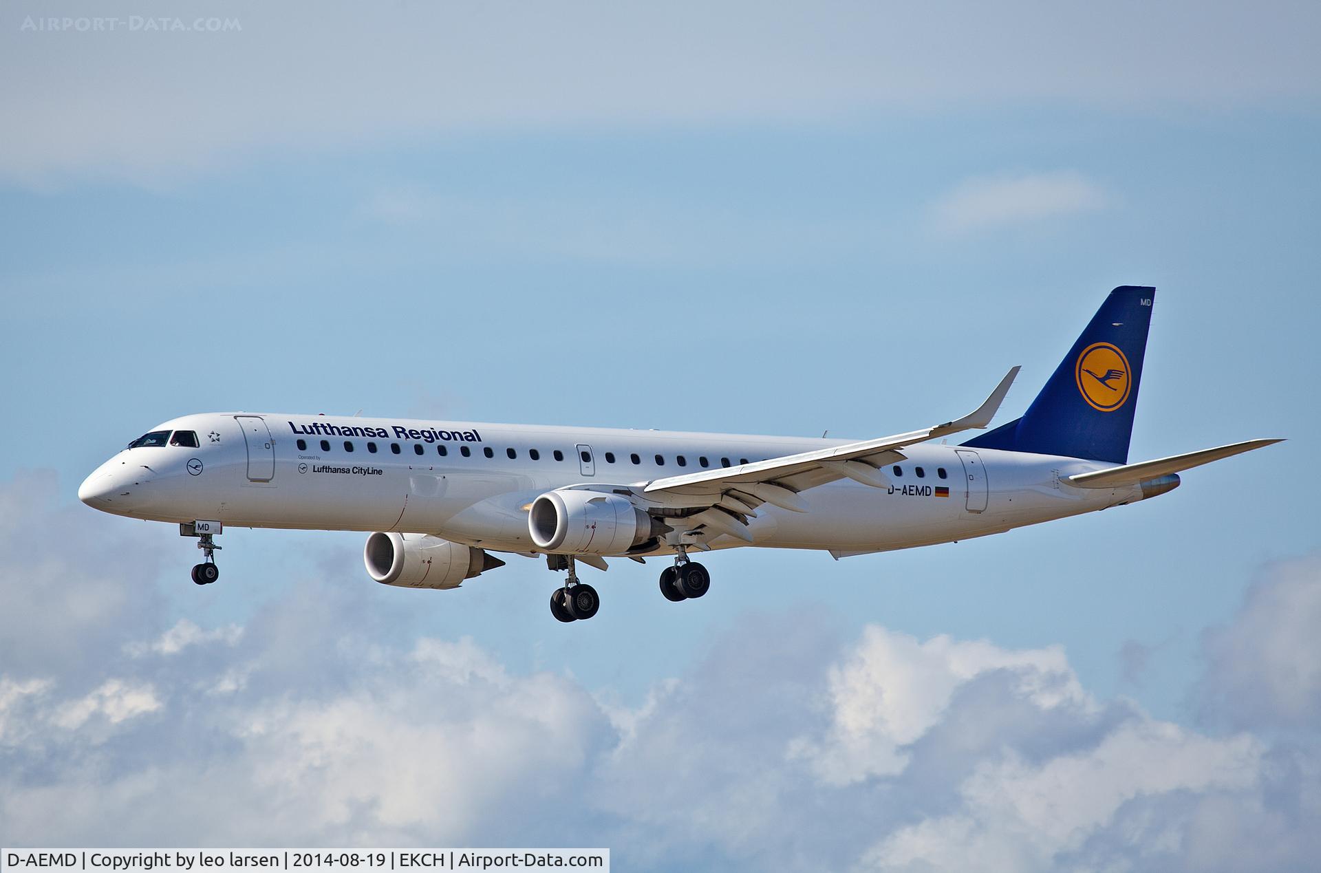 D-AEMD, 2009 Embraer 195LR (ERJ-190-200LR) C/N 19000305, Copenhagen Kastrup 19.8.14 approach to R-22L