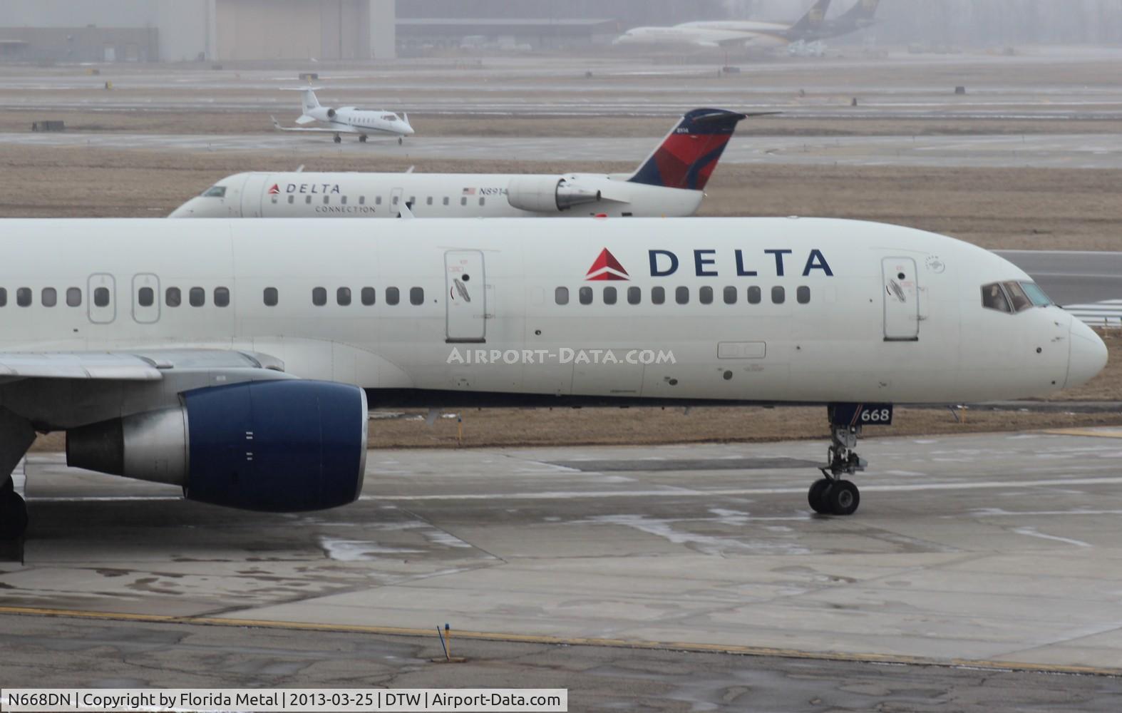 N668DN, 1991 Boeing 757-232 C/N 25141, Delta 757-200