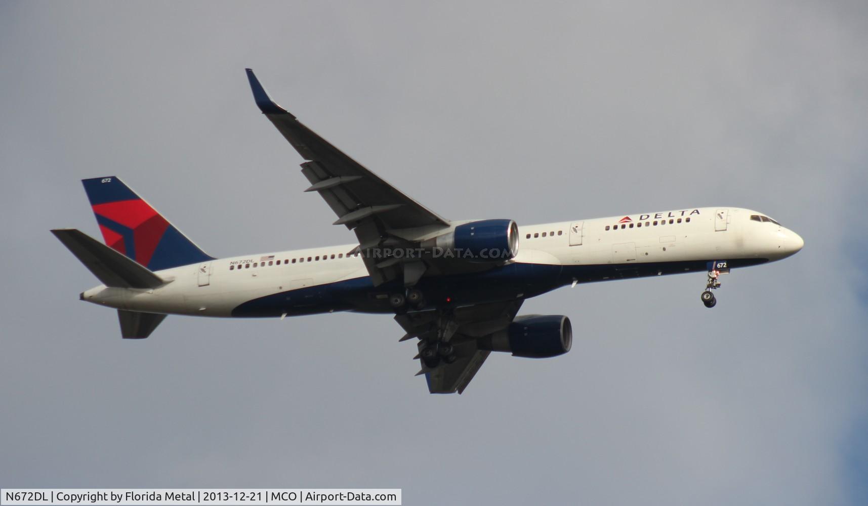 N672DL, 1992 Boeing 757-232 C/N 25977, Delta 757-200