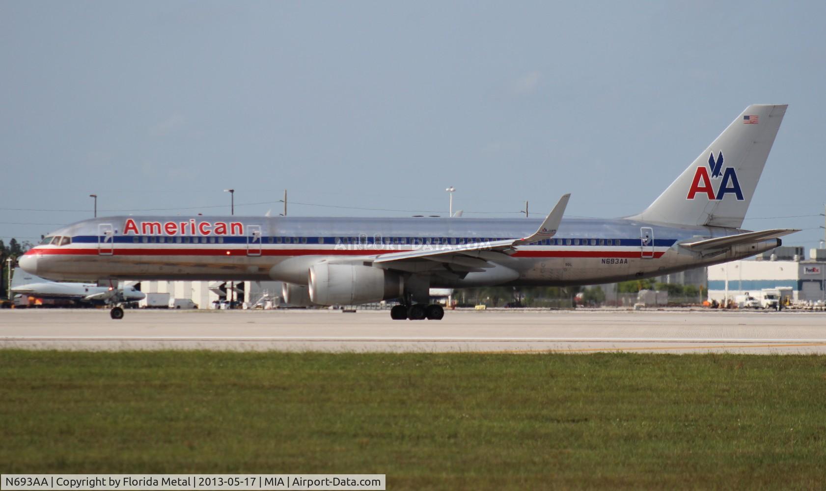 N693AA, 1994 Boeing 757-223 C/N 26973, American 757-200
