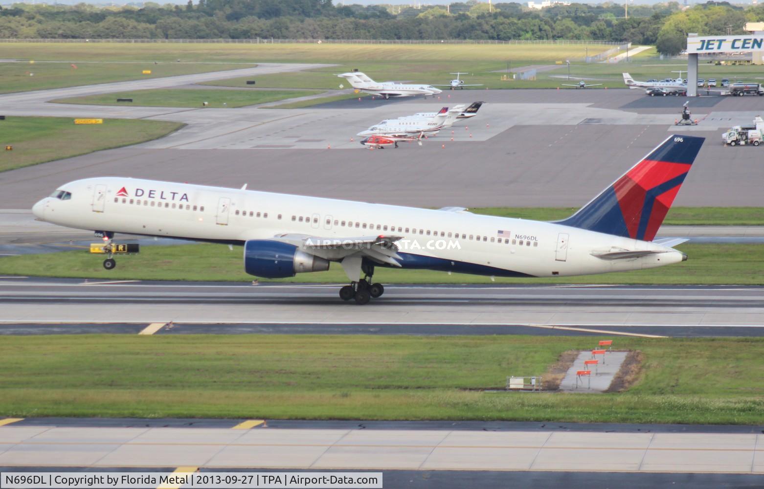 N696DL, 1999 Boeing 757-232 C/N 29728, Delta 757-200