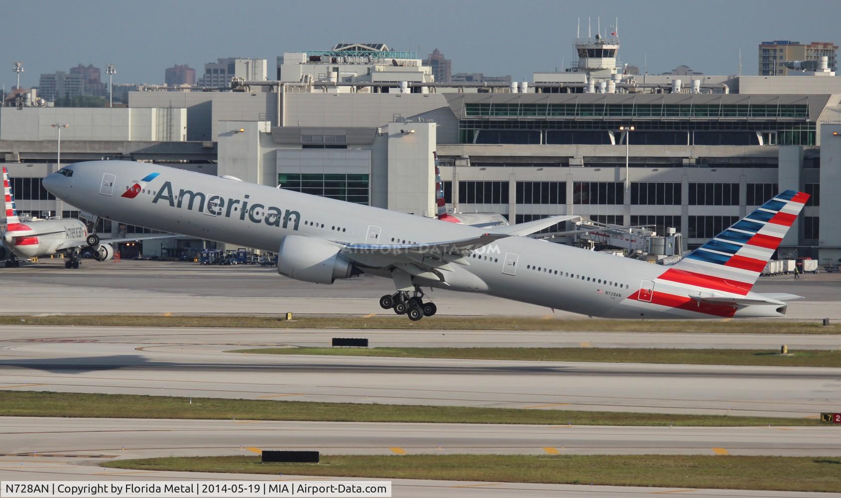 N728AN, 2014 Boeing 777-323/ER C/N 31553, American 777-300