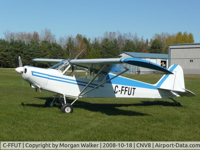 C-FFUT, 2005 Wag-Aero CUBy C/N 1596, Parked for lunch.