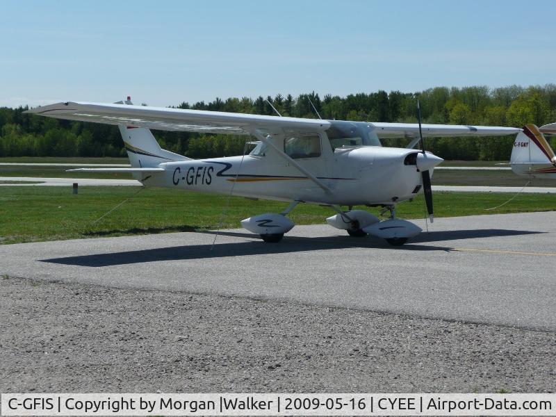 C-GFIS, 1968 Cessna 150H C/N 15068249, Parked