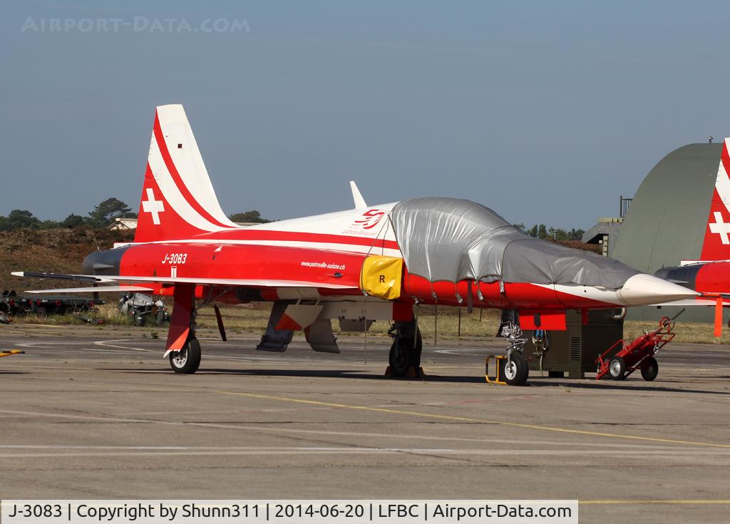 J-3083, Northrop F-5E Tiger II C/N L.1083, Participant of the Cazaux AFB Spotterday 2014... Additional 50th anniversary patch...