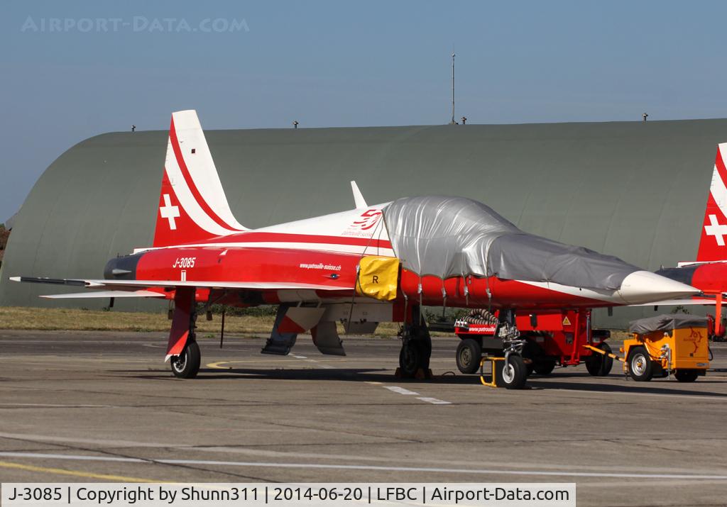 J-3085, Northrop F-5E Tiger II C/N L.1085, Participant of the Cazaux AFB Spotterday 2014... Additional 50th anniversary patch...