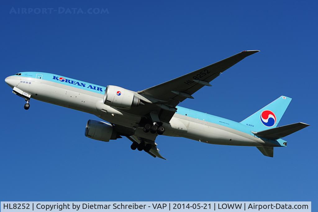 HL8252, 2012 Boeing 777-FB5 C/N 37638, Korean Air Boeing 777-200