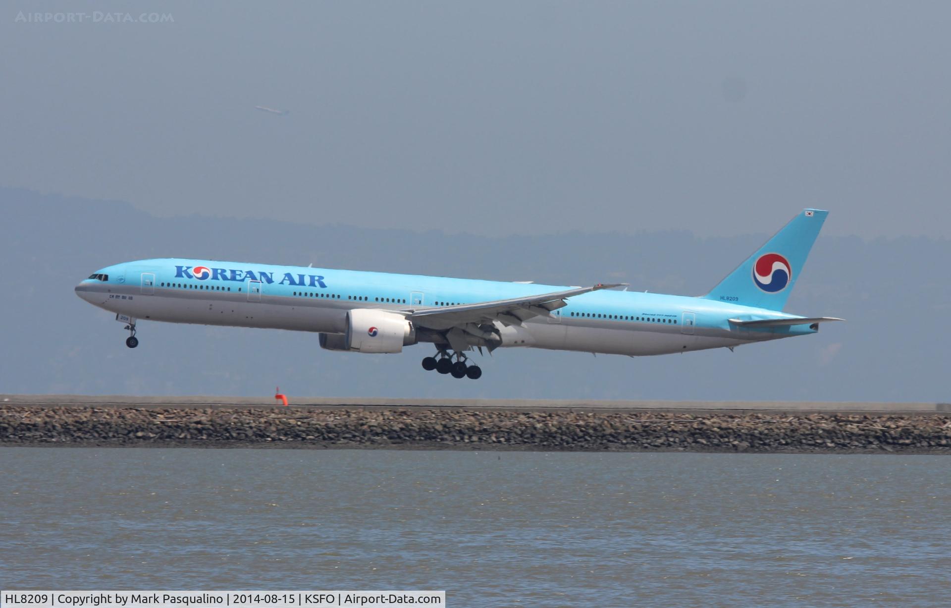 HL8209, 2010 Boeing 777-3B5/ER C/N 37646, Boeing 777-300ER