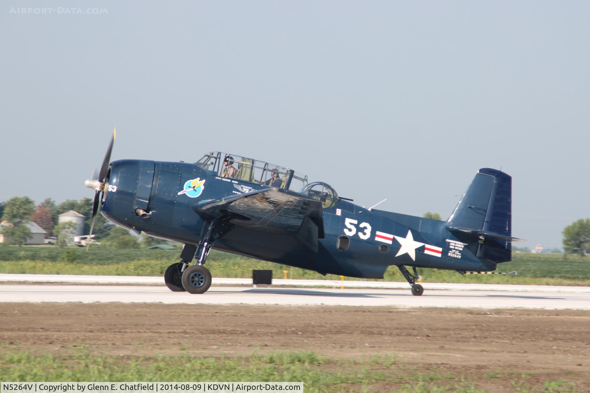 N5264V, 1945 Grumman TBM-3E Avenger C/N 53353, At the Quad Cities Air Show
