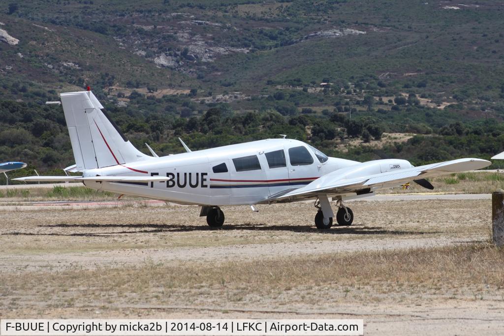 F-BUUE, Piper PA-34-200 Seneca C/N 347350336, Parked