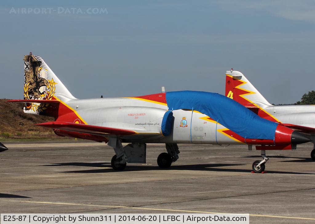 E25-87, CASA C-101EB Aviojet C/N EB01-87-101, Participant of the Cazaux AFB Spotterday 2014... Still with special tail c/s :-)