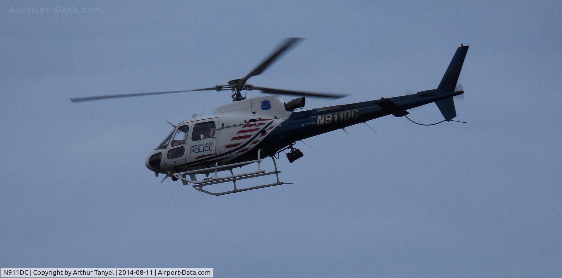 N911DC, 2001 Eurocopter AS-350B-3 Ecureuil Ecureuil C/N 3427, Flying over Washington, D.C.