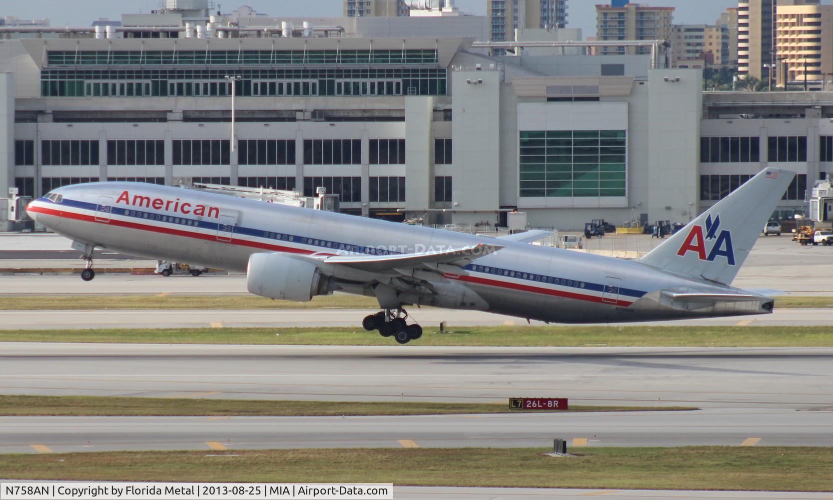 N758AN, 2001 Boeing 777-223 C/N 32637, American 777-200