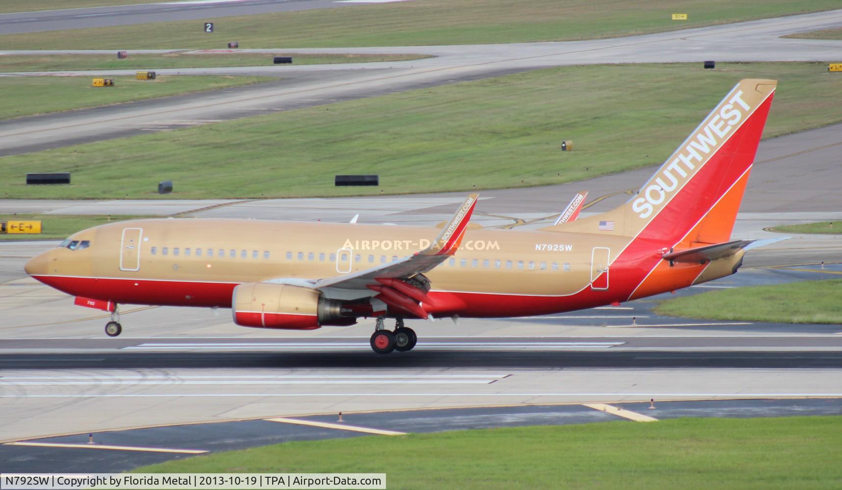 N792SW, 2000 Boeing 737-7H4 C/N 27887, Southwest 737-700