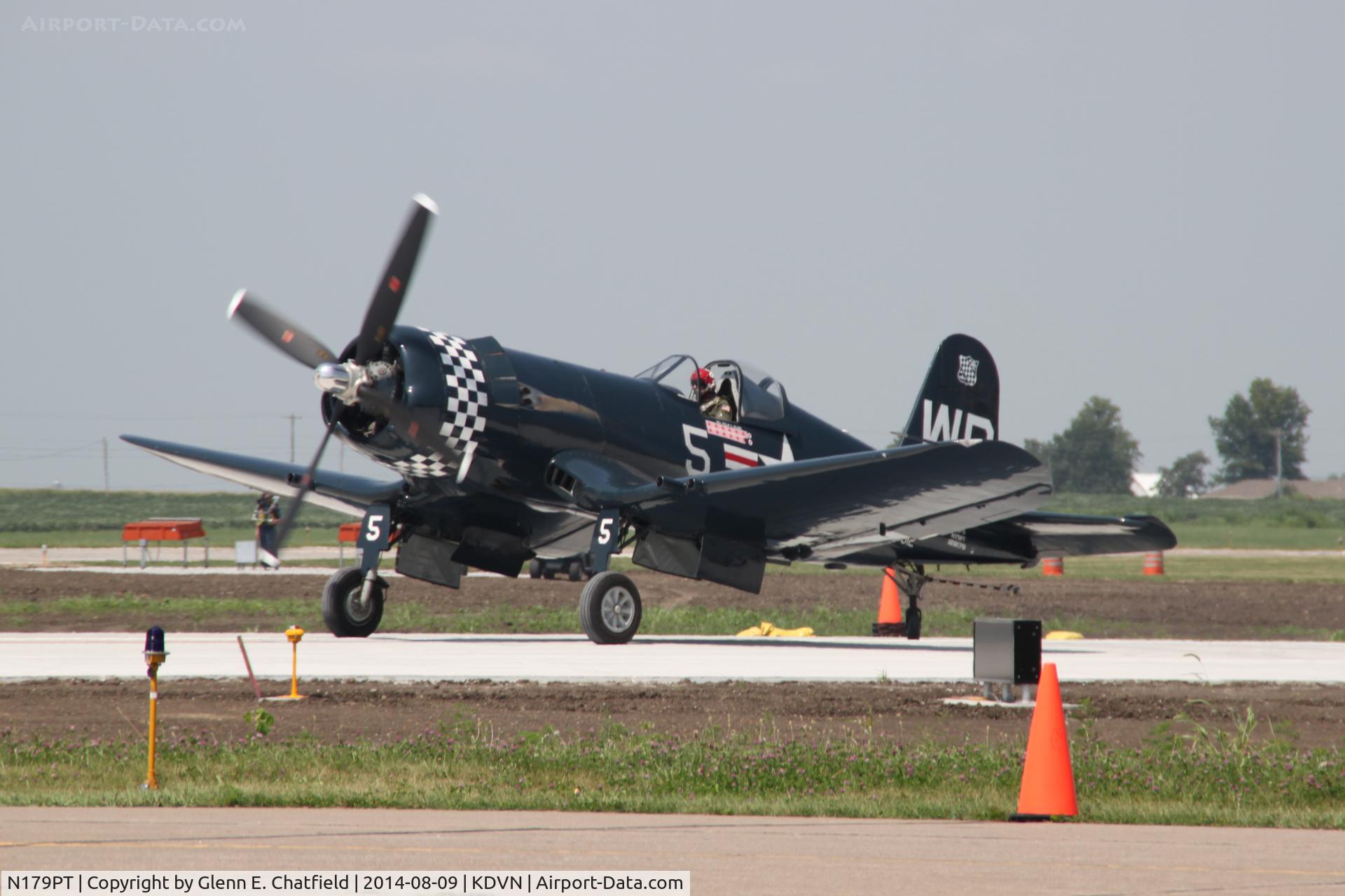 N179PT, 1948 Vought F4U-5 Corsair C/N Not found (Bu122179), At the Quad Cities Air Show