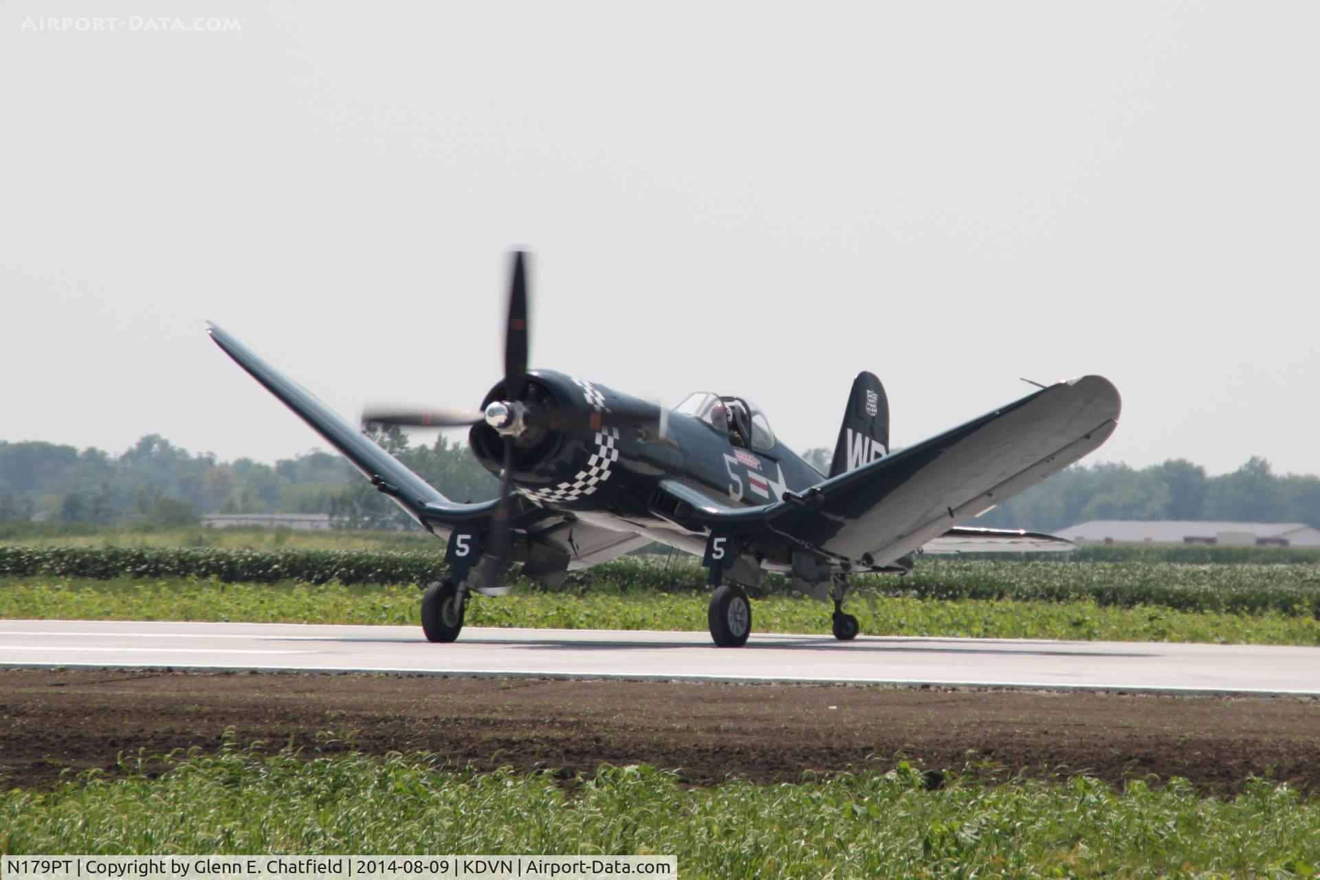 N179PT, 1948 Vought F4U-5 Corsair C/N Not found (Bu122179), At the Quad Cities Air Show