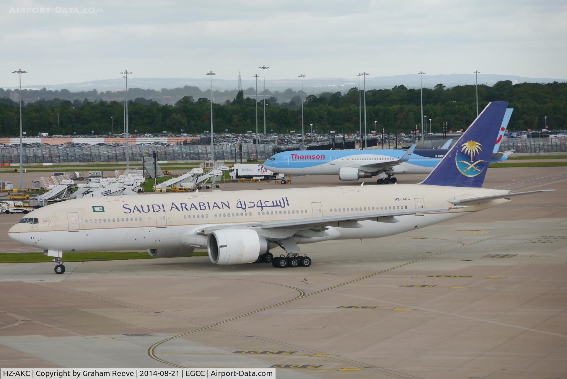 HZ-AKC, 1997 Boeing 777-268/ER C/N 28346, About to depart.