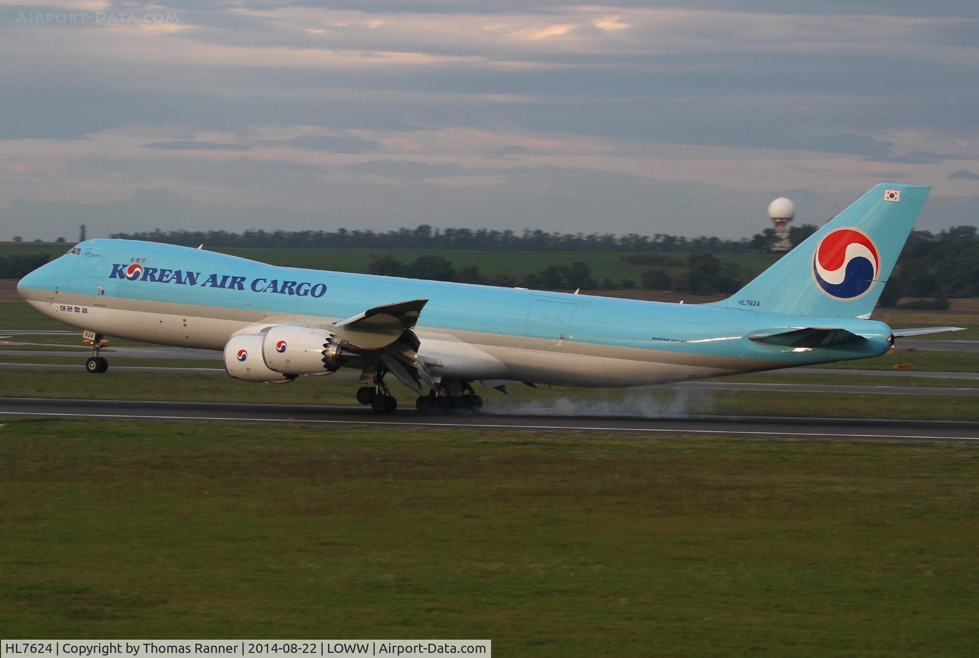 HL7624, 2013 Boeing 747-8B5F C/N 37656, Korean 747-8