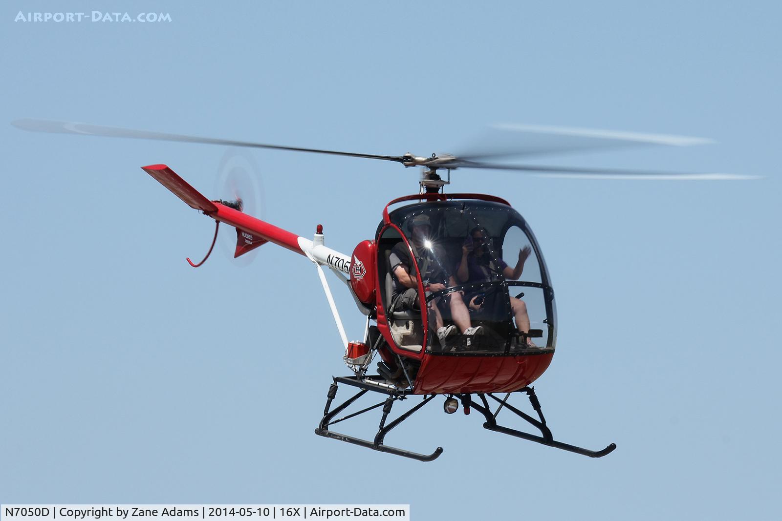 N7050D, Hughes 269A C/N 56-0551, At the Propwash Party fly-in 2014