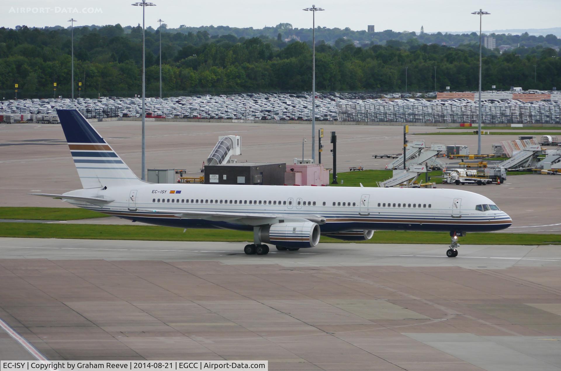 EC-ISY, 1993 Boeing 757-256 C/N 26241, Just landed.