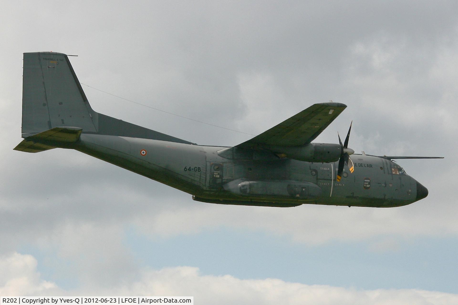 R202, Transall C-160R C/N 202, French Air Force Transall C-160R, Solo display, Evreux-Fauville AB 105 (LFOE)