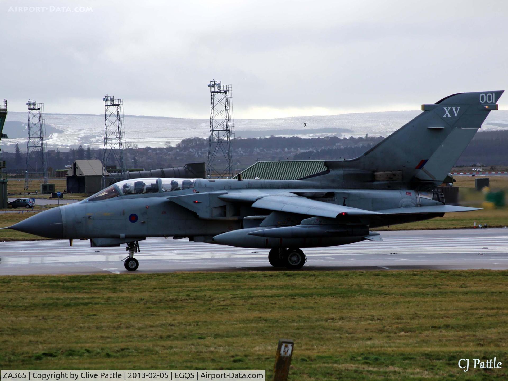 ZA365, 1982 Panavia Tornado GR.4(T) C/N 156/BT029/3079, ZA365 at RAF Lossiemouth EGQS