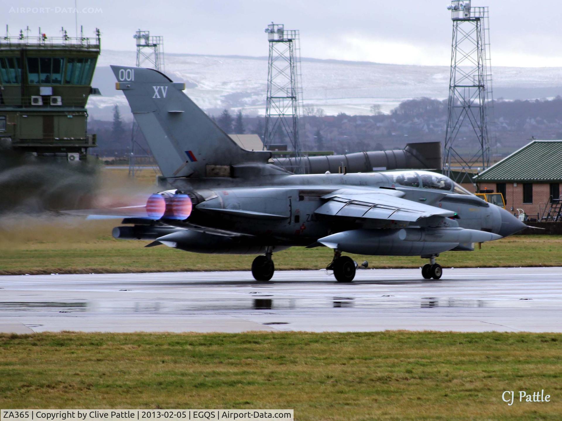 ZA365, 1982 Panavia Tornado GR.4(T) C/N 156/BT029/3079, ZA365 in action at RAF Lossiemouth EGQS