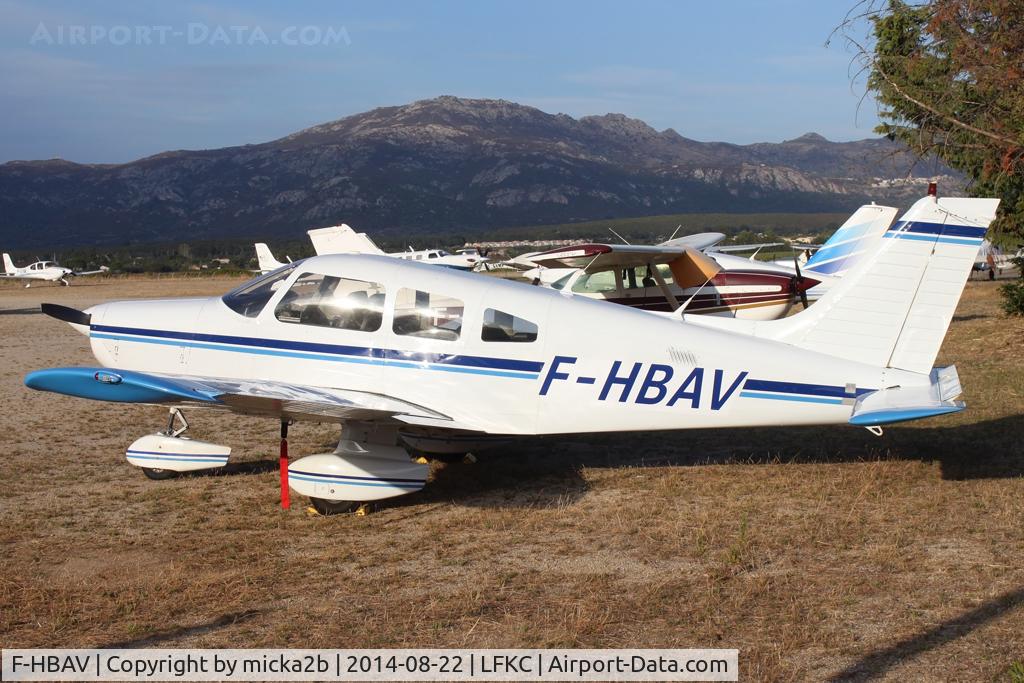 F-HBAV, 1983 Piper PA-28-161 Cherokee Warrior II C/N 28-8316050, Parked