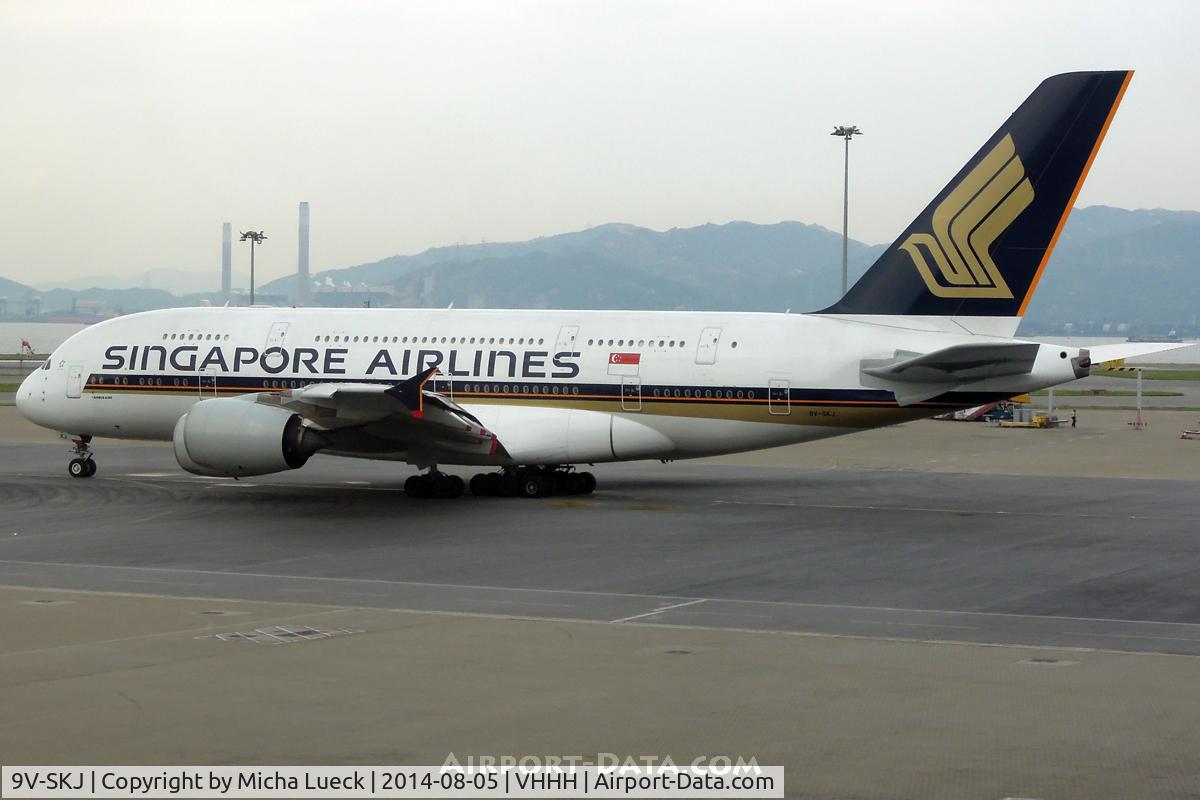 9V-SKJ, 2009 Airbus A380-841 C/N 045, At Hong Kong