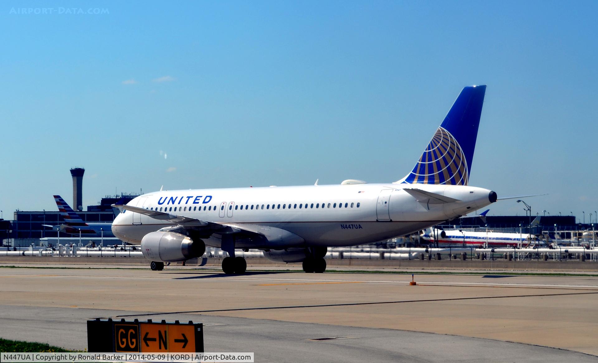 N447UA, 1998 Airbus A320-232 C/N 836, Taxi O'Hare