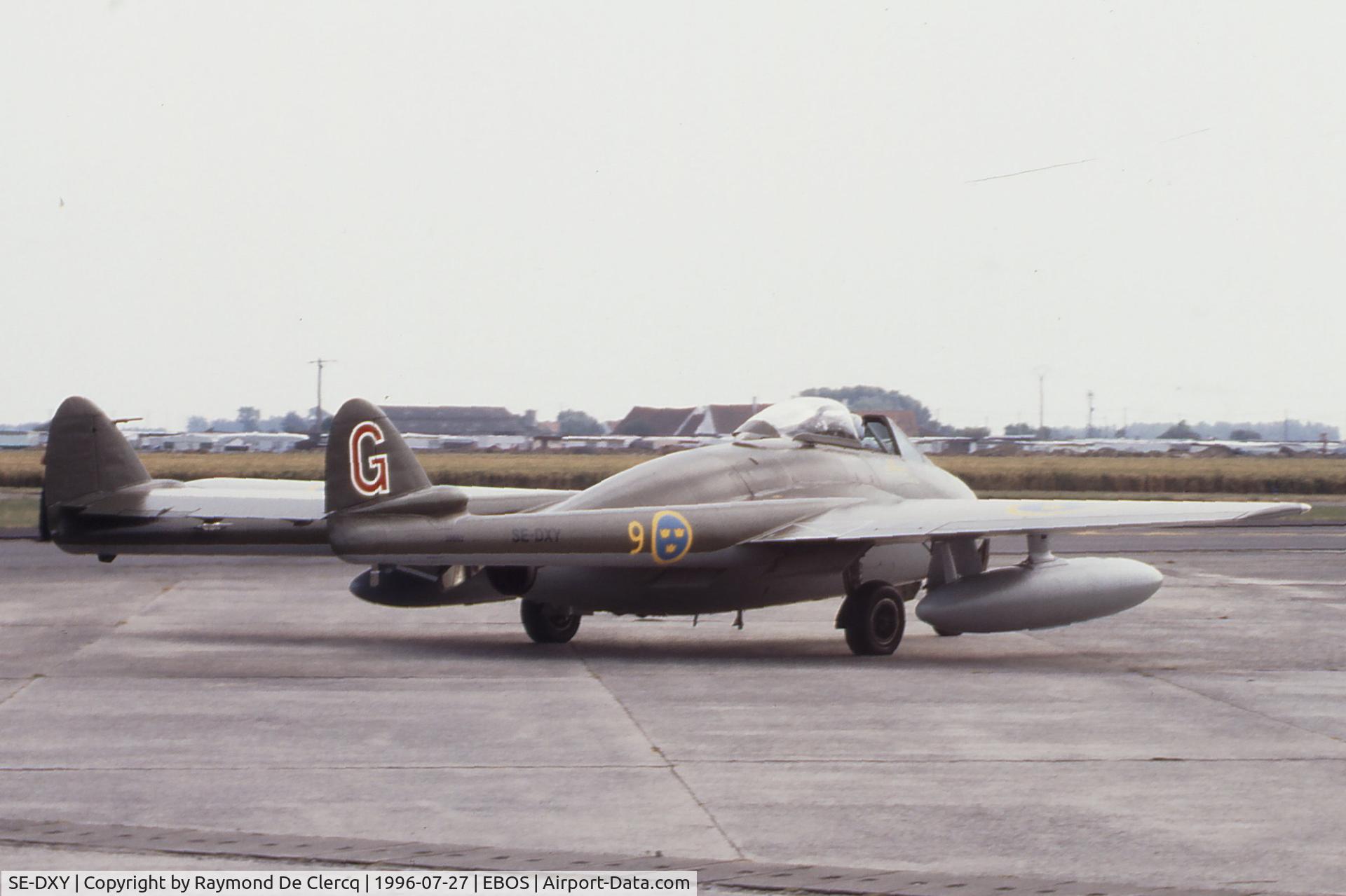 SE-DXY, 1952 De Havilland DH-100 Vampire FB.6 C/N 693, Airshow Ostend on 27-7-1996.
Ex J-1184 (Swiss Air Force), 
Ex LN-VNP