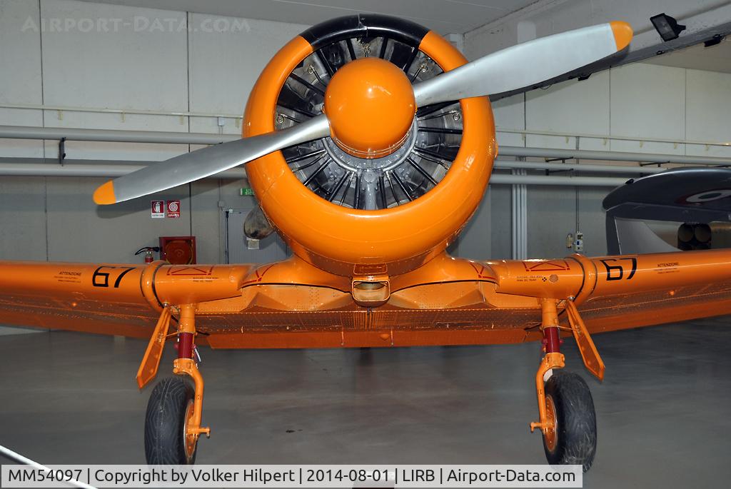 MM54097, North American T-6G Texan C/N RR-67, Vigna di Valle