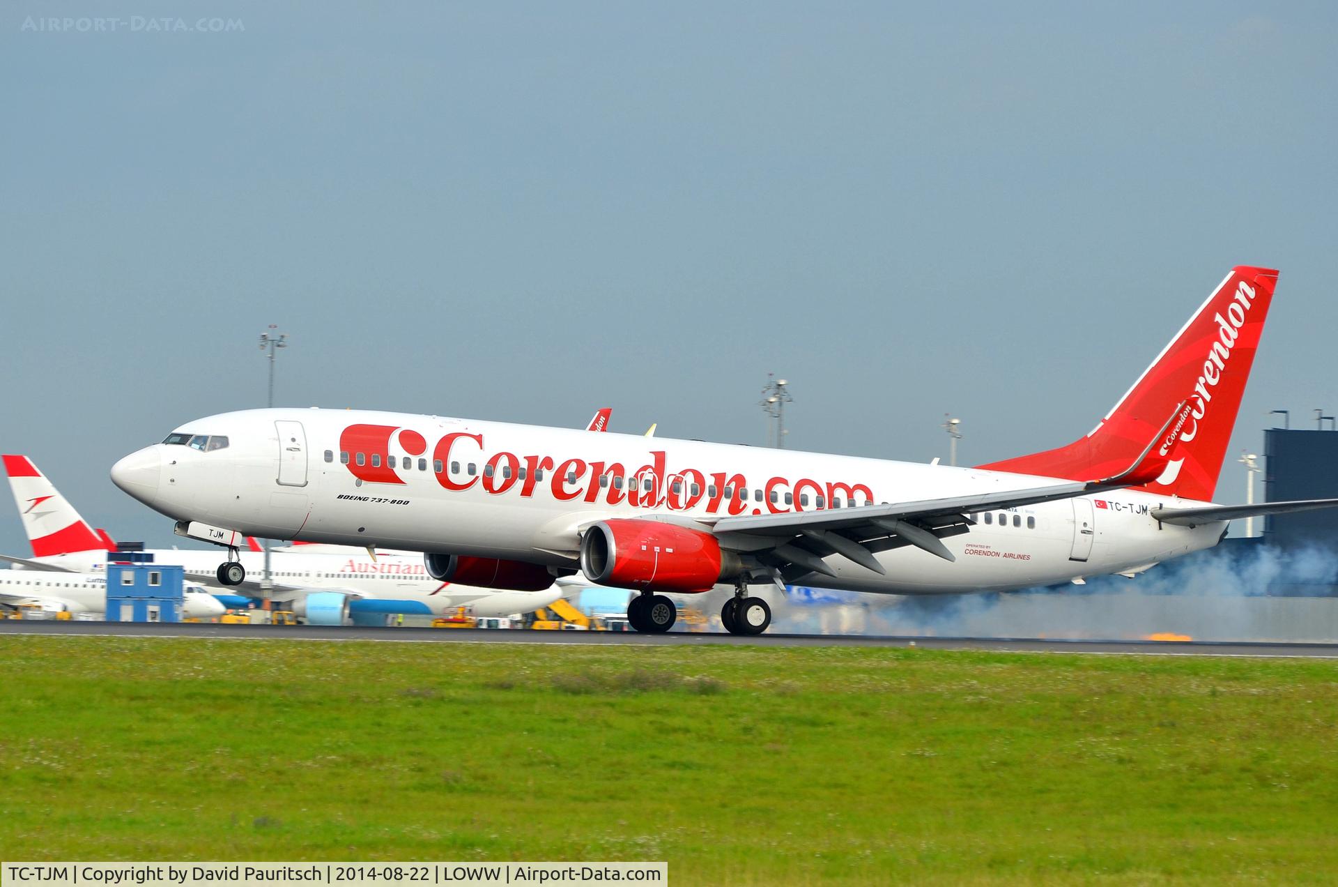 TC-TJM, 1998 Boeing 737-8Q8 C/N 28218, Corredon