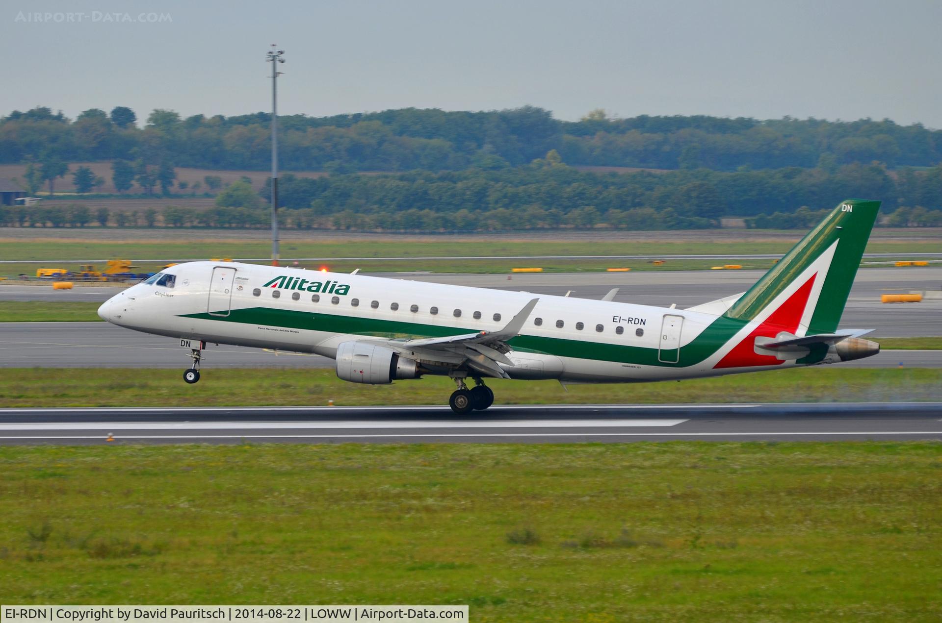 EI-RDN, 2012 Embraer 175LR (ERJ-170-200LR) C/N 17000347, Beacon! :D