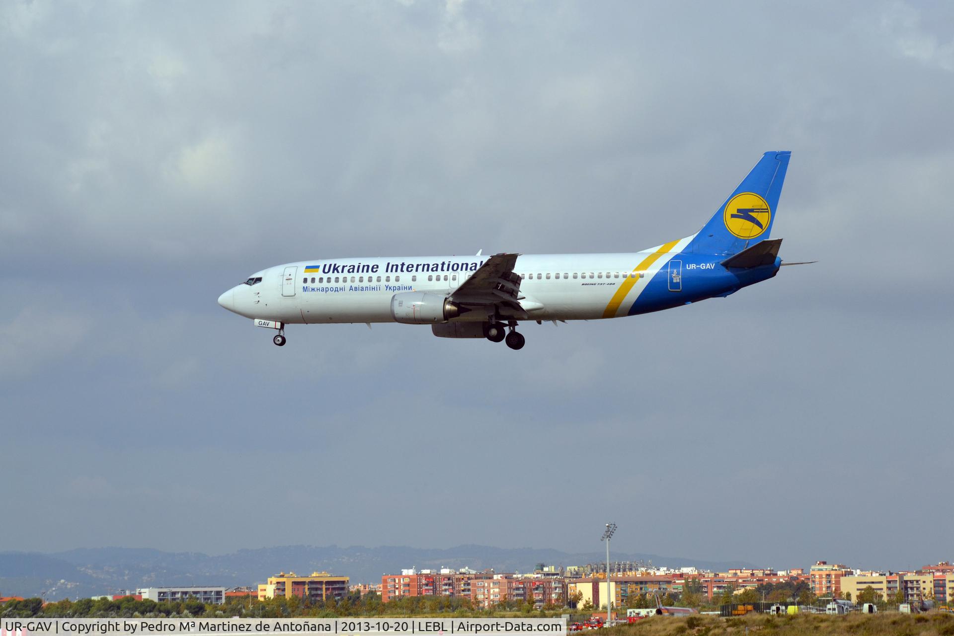 UR-GAV, 1992 Boeing 737-4C9 C/N 26437, Aeropuerto El Prat Barcelona