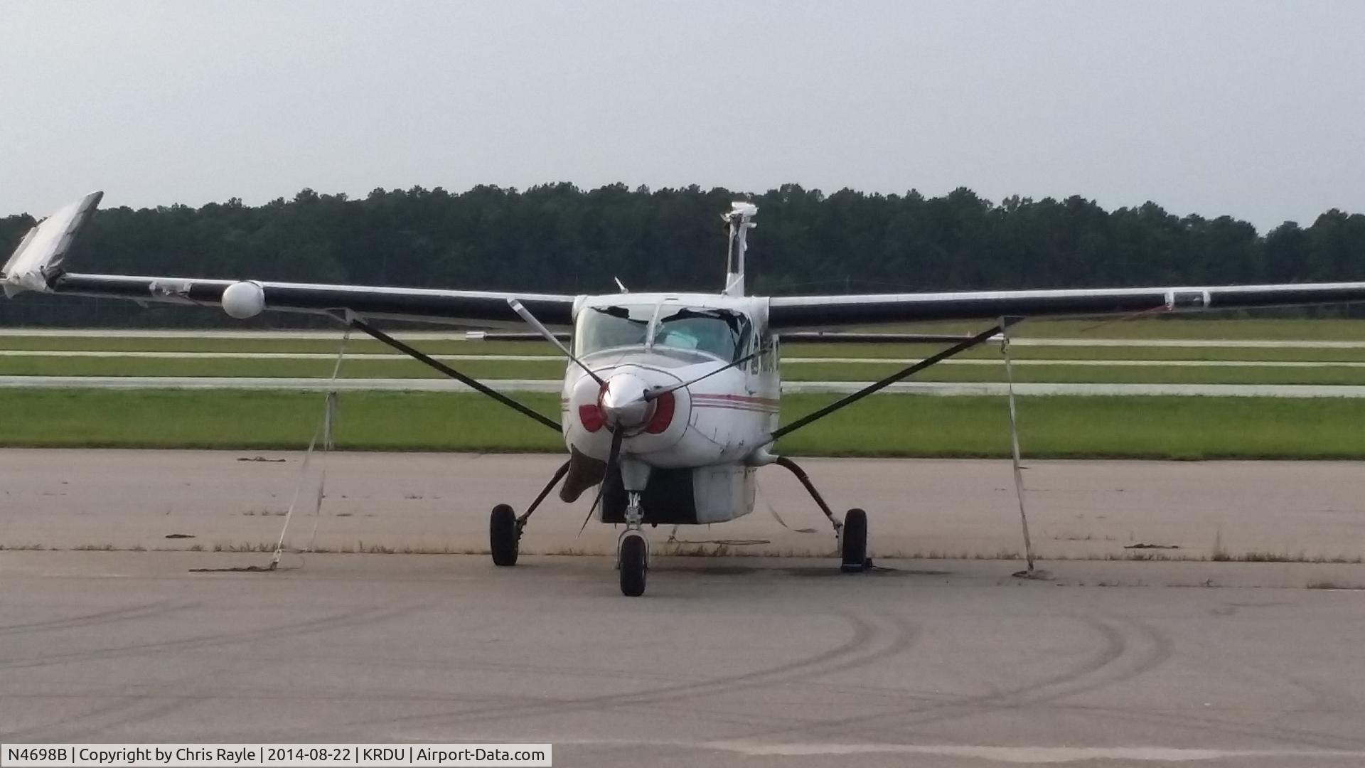 N4698B, 1989 Cessna 208B C/N 208B0175, Another view of damage to this old workhorse.