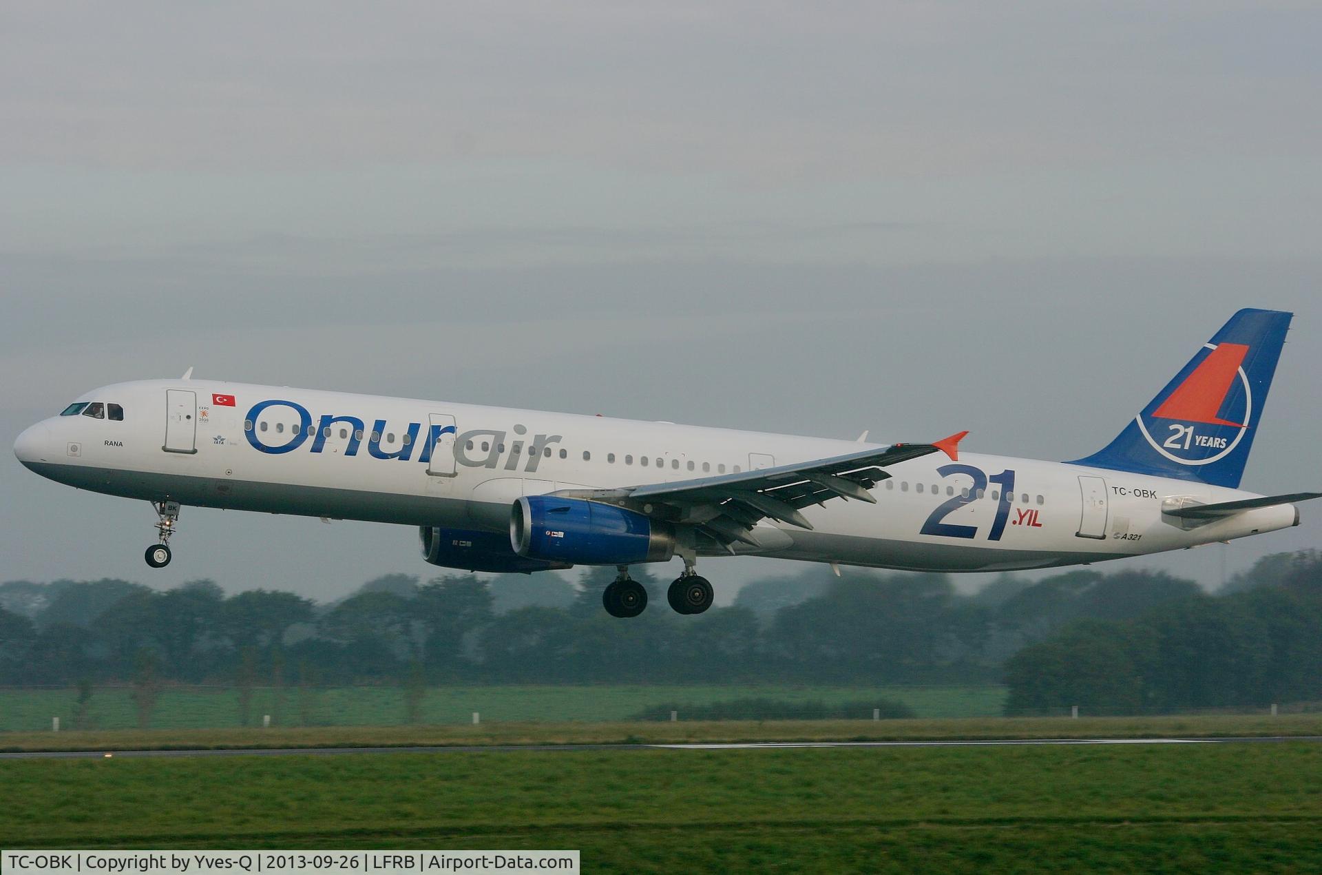 TC-OBK, 1998 Airbus A321-231 C/N 792, Airbus A321-231, On final rwy 25L, Brest-Bretagne airport (LFRB-BES)