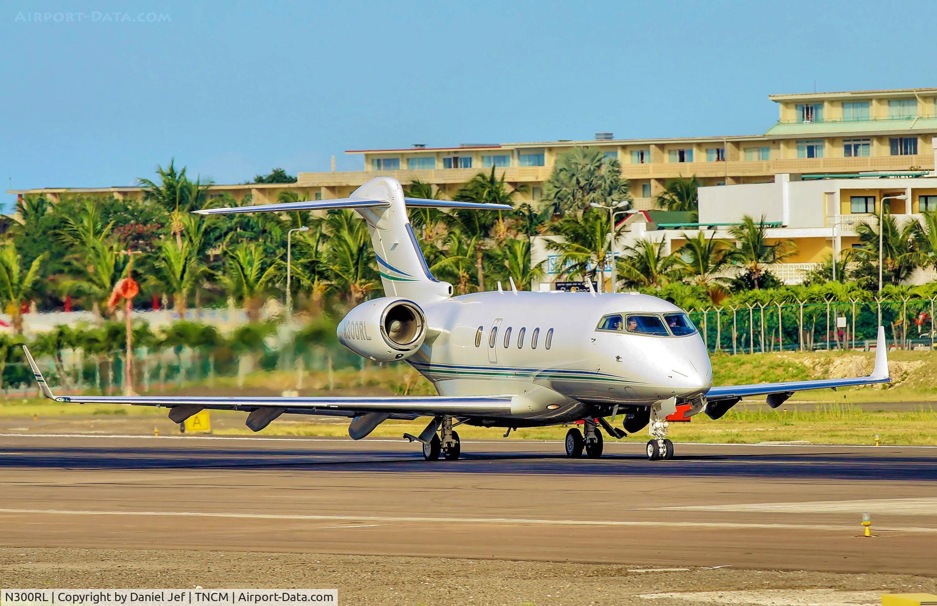 N300RL, 2006 Bombardier BD-100-1A10 Challenger 300 C/N 20090, N300RL