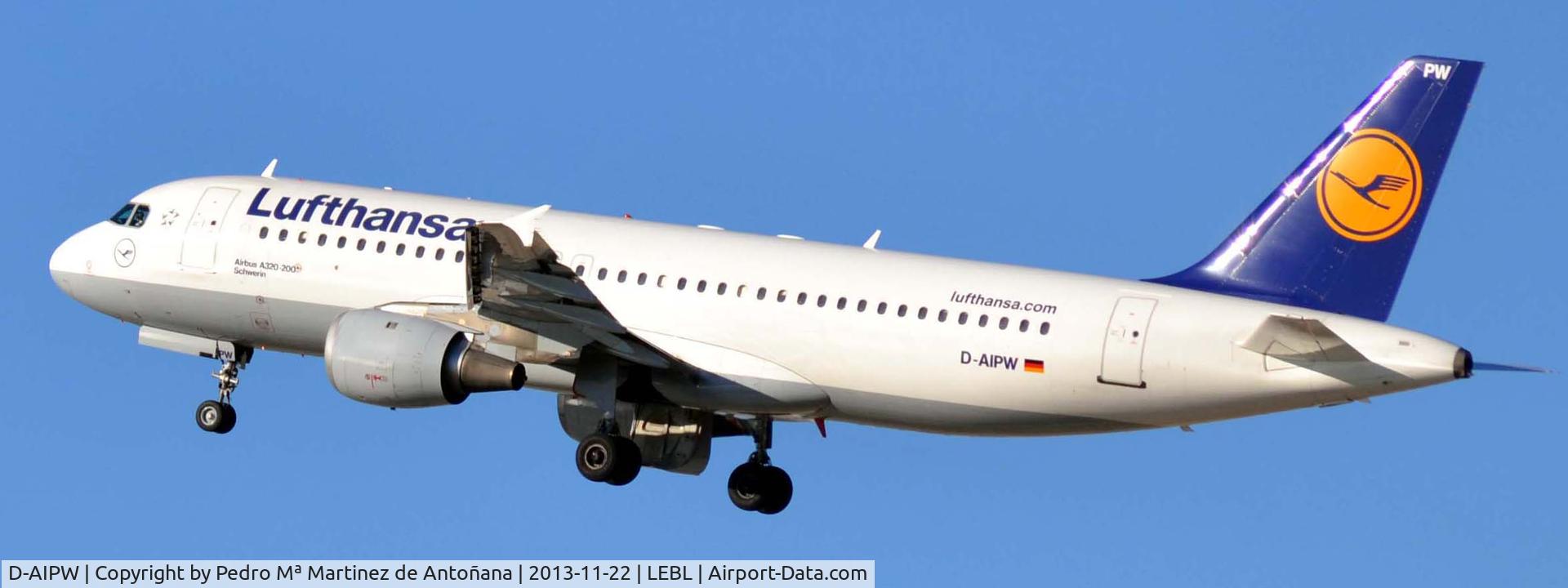 D-AIPW, 1990 Airbus A320-211 C/N 137, Aeropuerto El Prat Barcelona