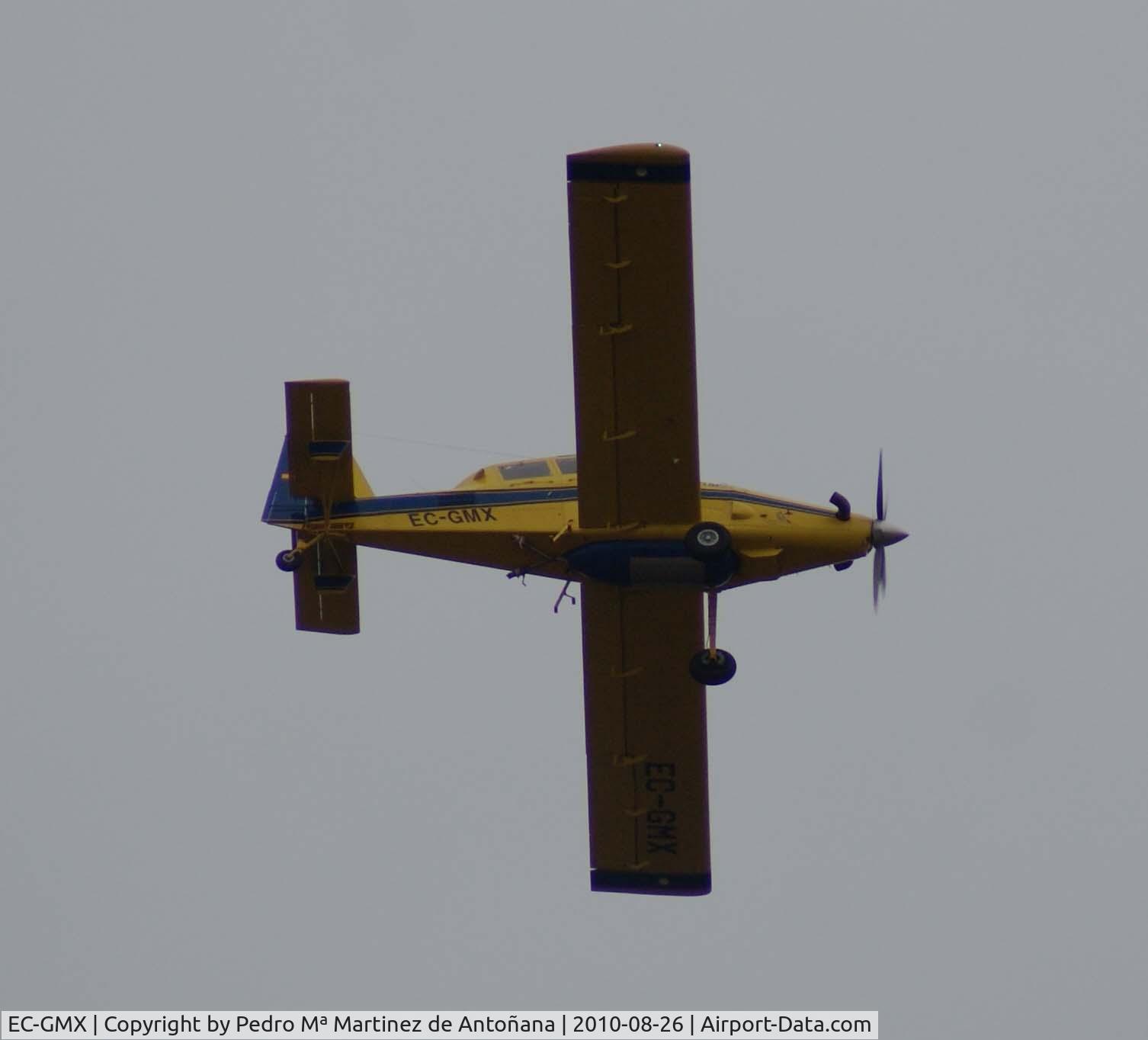 EC-GMX, 1997 Air Tractor AT-802A C/N 802A-0039, En vuelo sobre Uzquiano España