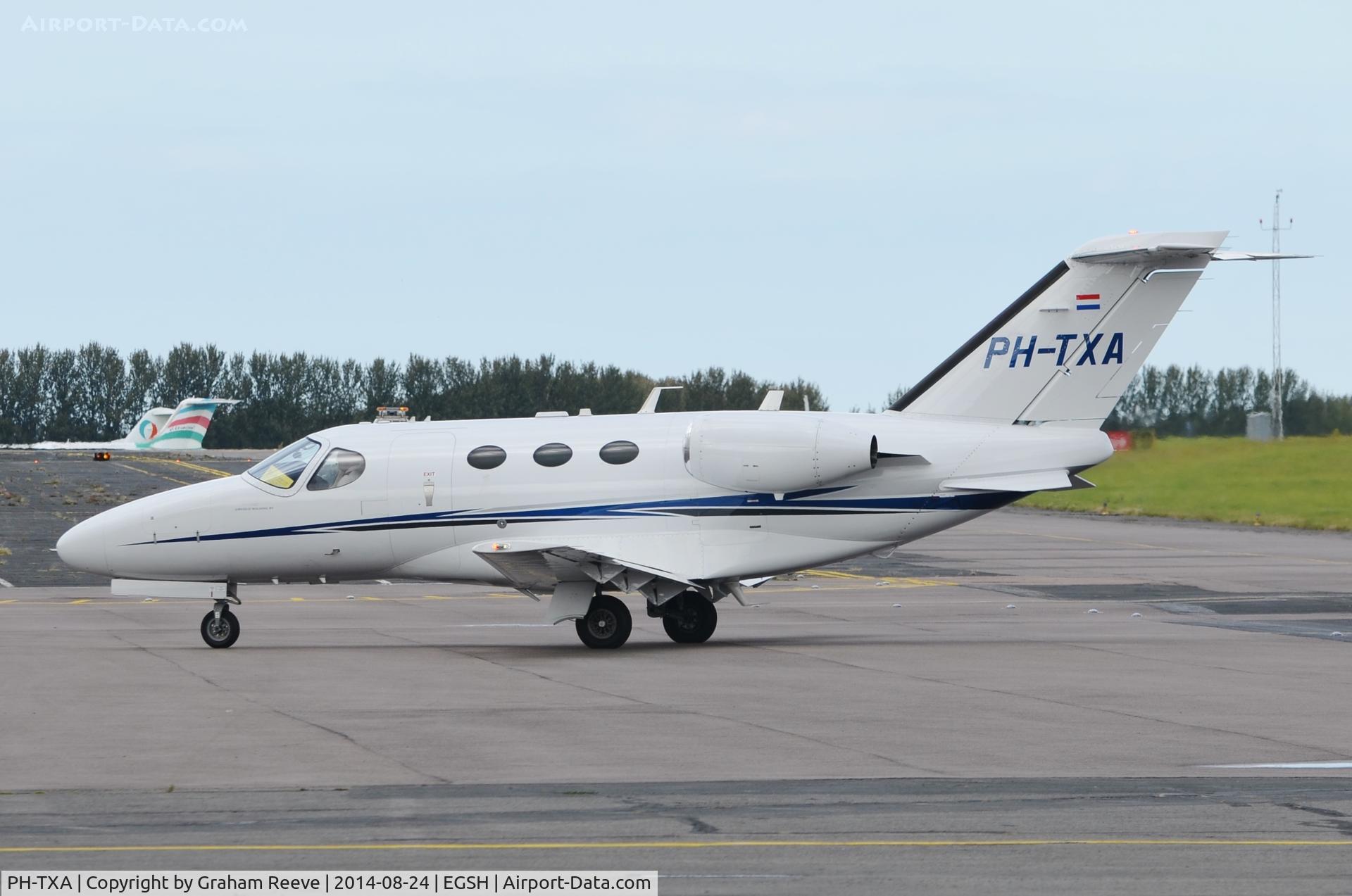 PH-TXA, 2008 Cessna 510 Citation Mustang Citation Mustang C/N 510-0111, Just landed at Norwich.