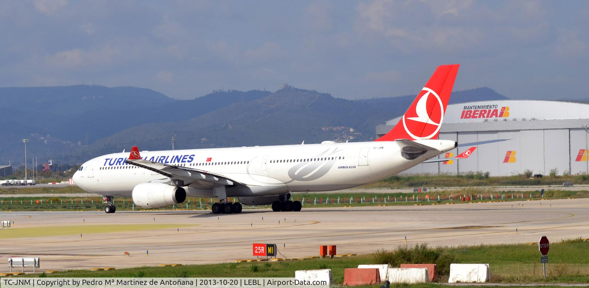 TC-JNM, 2011 Airbus A330-343X C/N 1212, Aeropuerto El Prat Barcelona