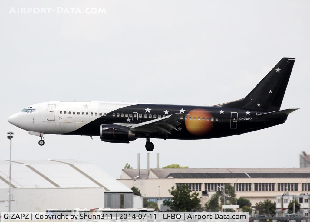 G-ZAPZ, 1991 Boeing 737-33A(QC) C/N 25401, Landing rwy 32R