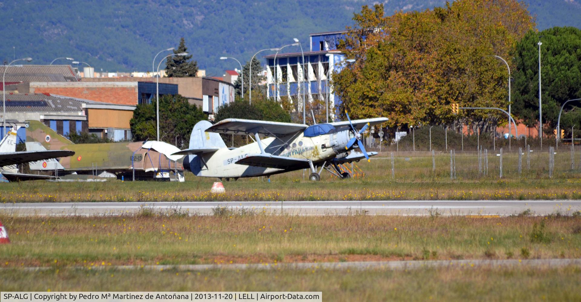 SP-ALG, Antonov (PZL-Mielec) An-2R C/N 1G213-20, Aeropuerto Sabadell