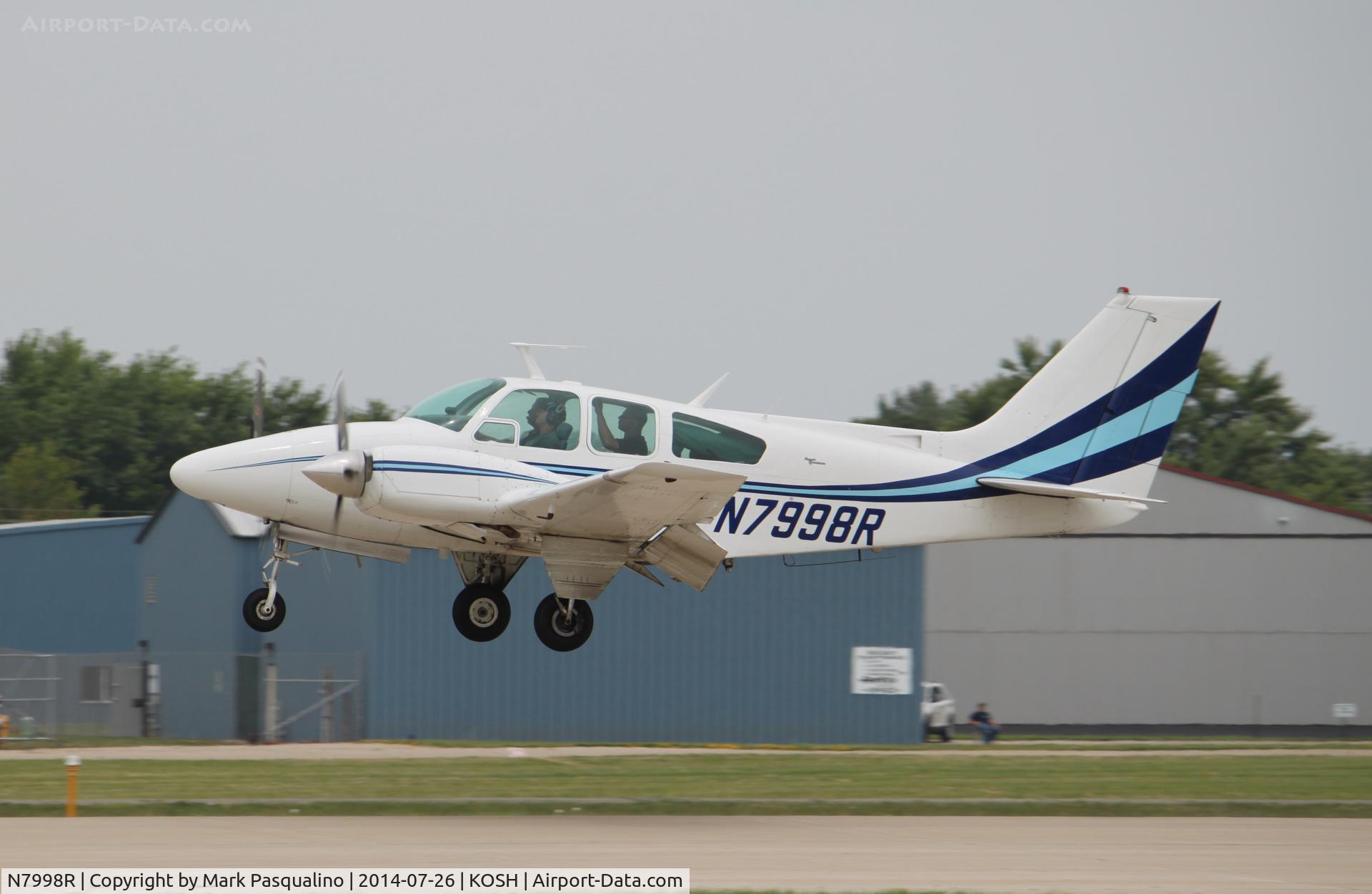 N7998R, 1969 Beech 95-B55 (T42A) Baron C/N TC-1241, Beech B55