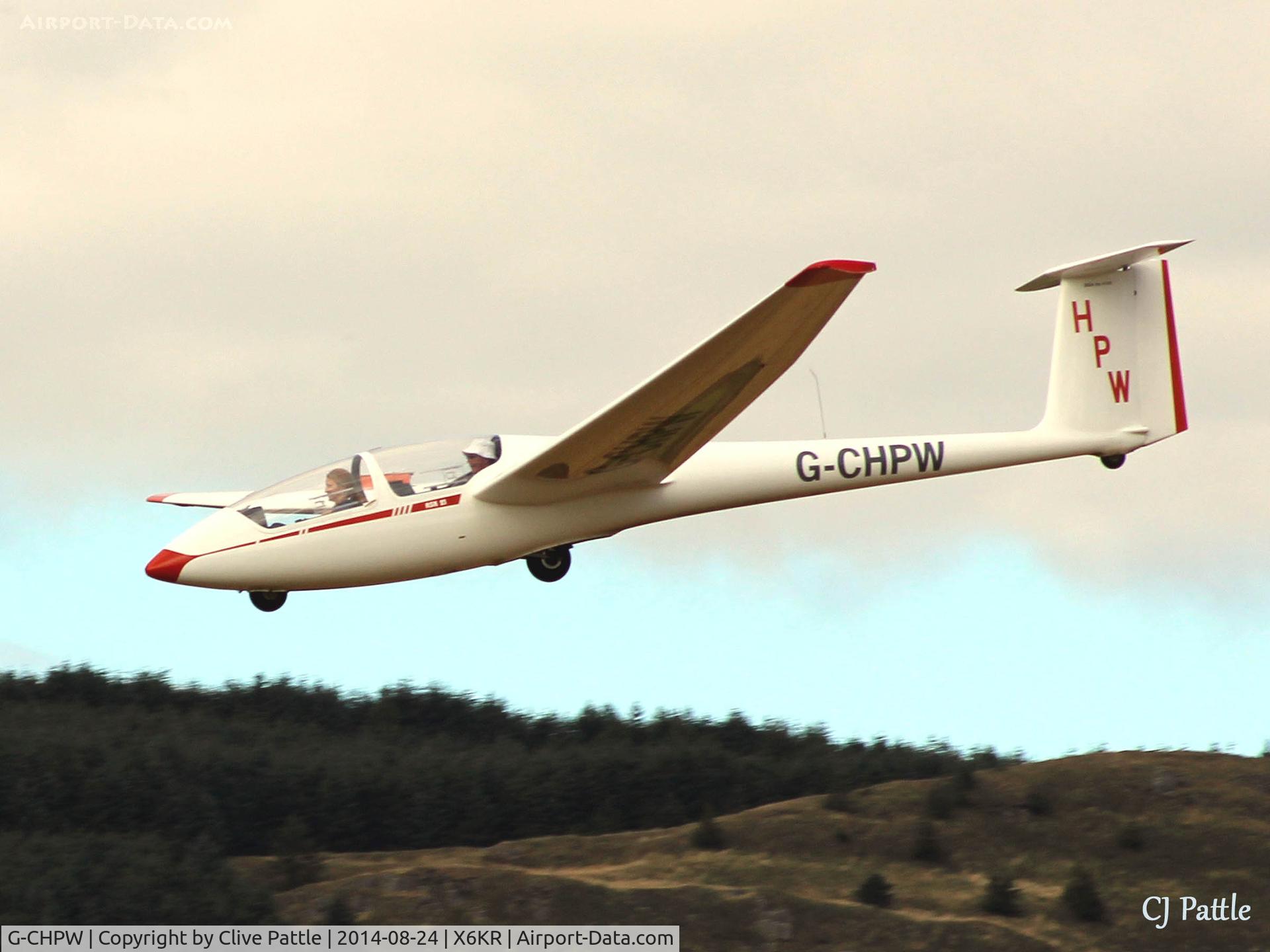 G-CHPW, 1994 Schleicher ASK-21 C/N 21609, About to land at Portmoak, Scotland.
