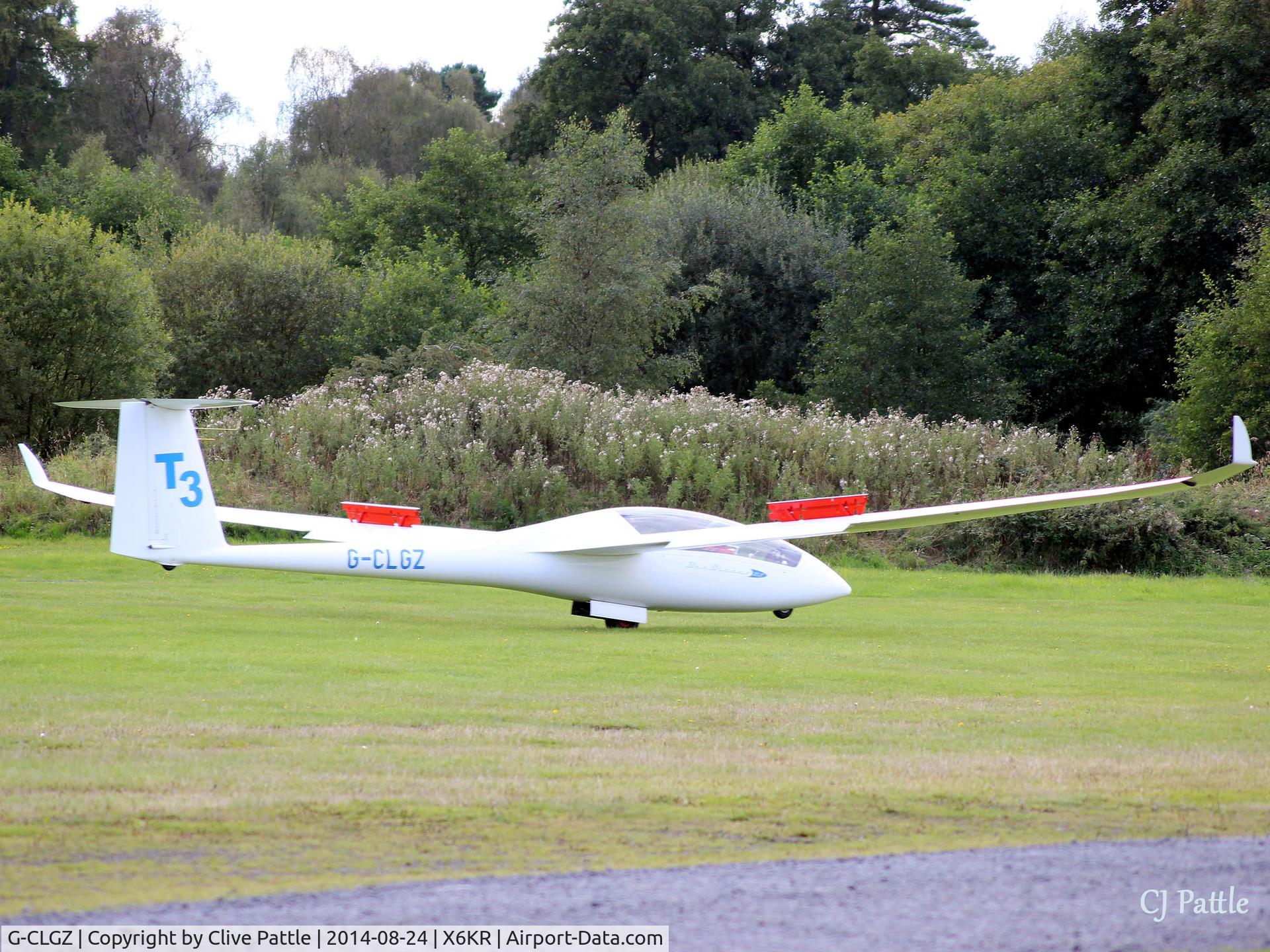 G-CLGZ, Schempp-Hirth Duo Discus (XL)T C/N 230, Airbrakes on at Portmoak, Scotland
