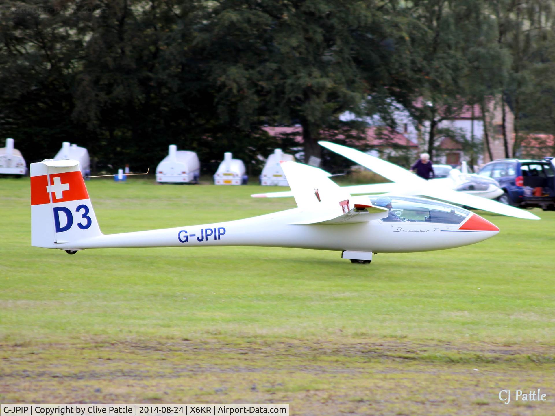 G-JPIP, Schempp-Hirth Discus bT C/N 12, Landing at Portmoak, Scotland