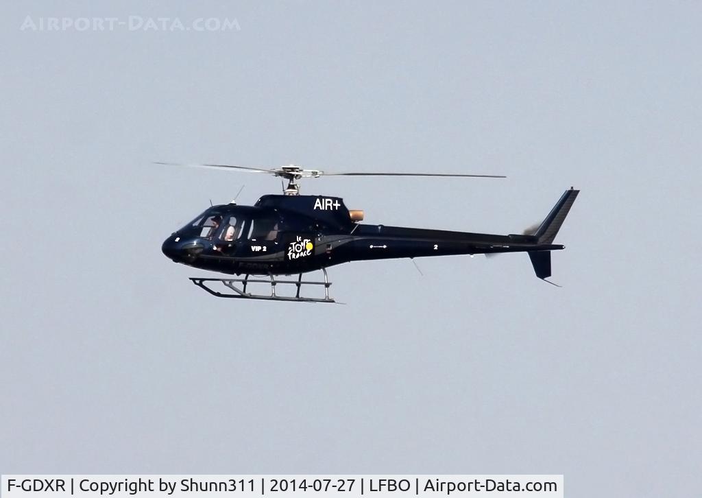 F-GDXR, Eurocopter AS-350BA Ecureuil C/N 1912, Landing 'Fato 32' with additional 'Le Tour' titles