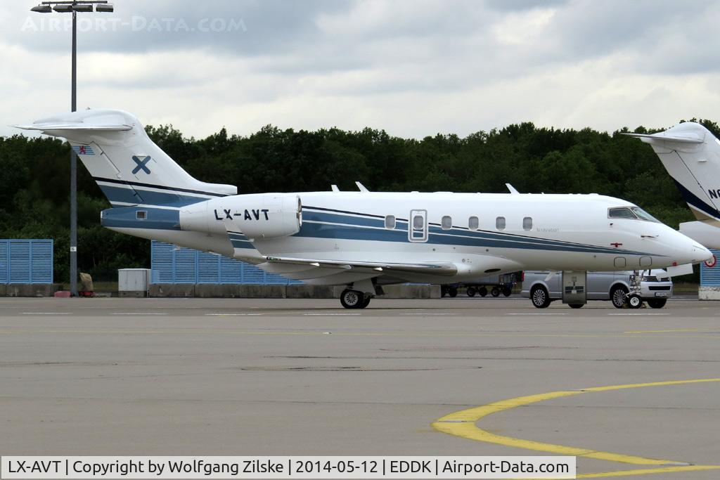 LX-AVT, 2013 Bombardier Challenger 300 (BD-100-1A10) C/N 20403, visitor